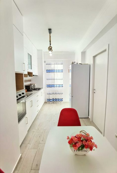 Apartament cu 2 camere si vedere laterala la mare - Mamaia Nord